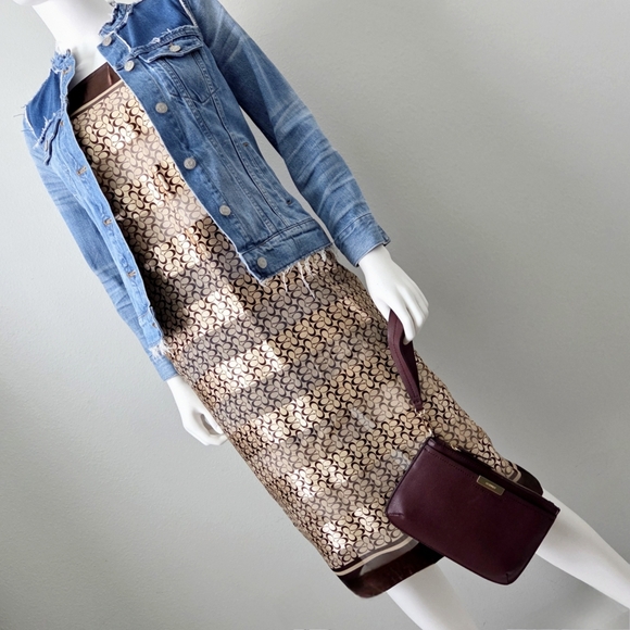 Nine West New Brown/Red Clutch Wristlet With Shiny Gold Hardware - Picture 2 of 16